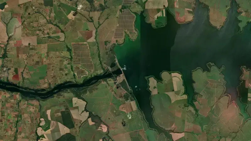 Satellite view of TRÊS IRMÃOS reservoir, São Paulo, Brazil