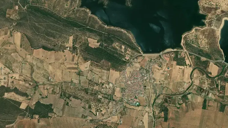 Satellite view of Horno Tejero reservoir, Badajoz, Extremadura, Spain