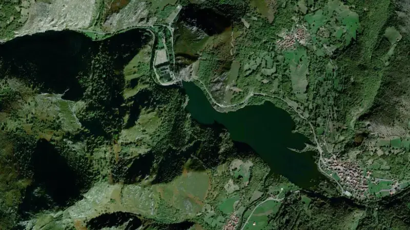 Satellite view of Rioseco reservoir, Cantábrico Occidental, Spain