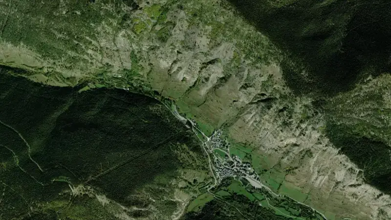 Satellite view of Sistema Lagos Espot reservoir, Lleida, Catalonia, Spain