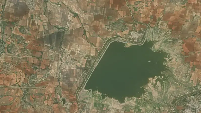 Satellite view of Pathikonda Reservoir reservoir, Andhra Pradesh, India