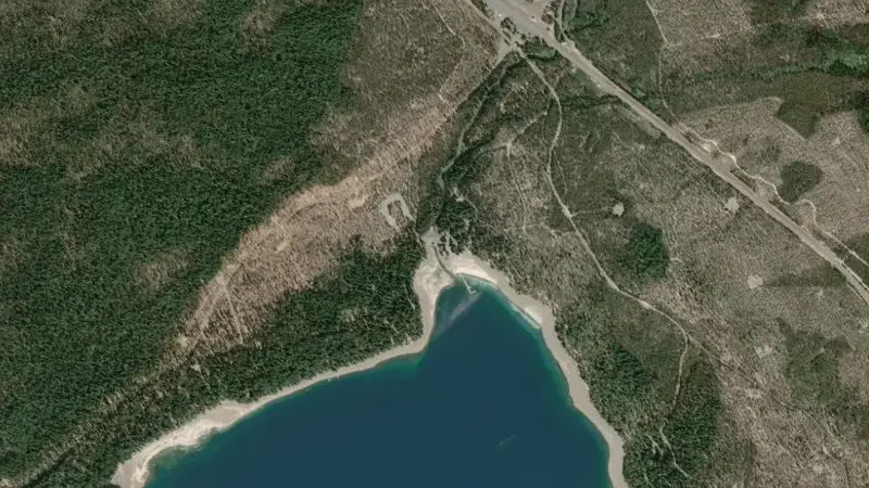 Satellite view of Crescent Lake and Crescent Lake Dam reservoir, Oregon, United States