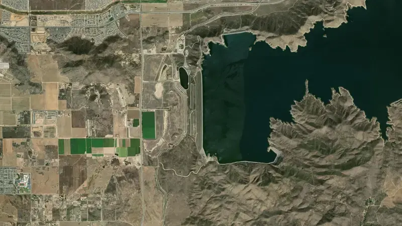 Satellite view of DIAMOND VALLEY reservoir, California, United States