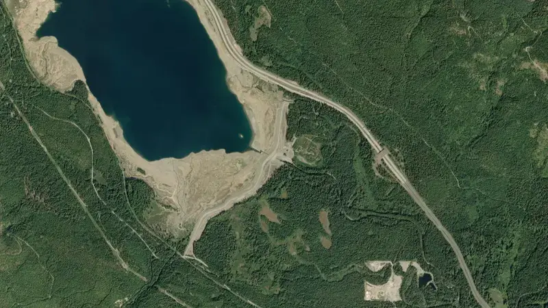 Satellite view of Keechelus Lake and Dam reservoir, Washington, United States