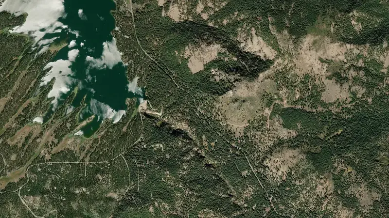 Satellite view of LAKE DAVIS reservoir, California, United States