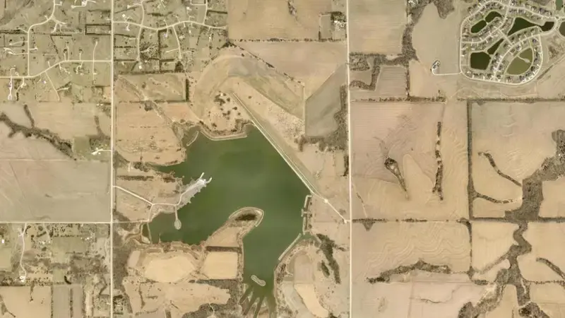 Satellite view of Salt Creek Dam 10 reservoir, Nebraska, United States