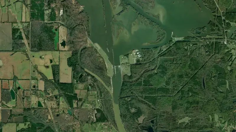 Satellite view of Stennis Lock and Dam reservoir, Mississippi, United States