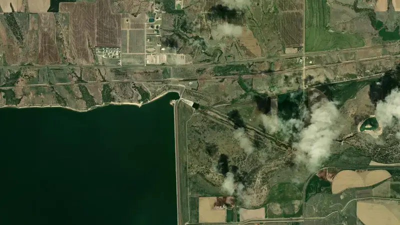 Satellite view of Swanson Lake and Trenton Dam reservoir, Nebraska, United States