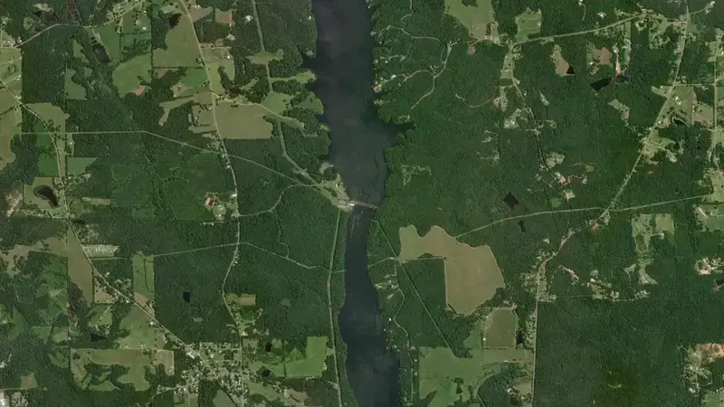 Satellite view of Yates (APC) reservoir, Alabama, United States