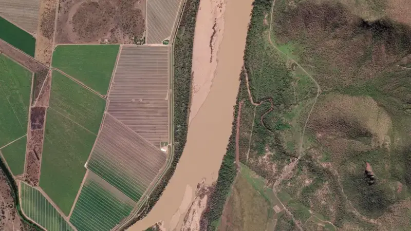 Satellite view of Clare Weir reservoir, Queensland, Australia