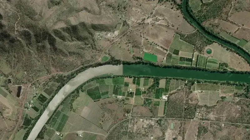 Satellite view of Claude Wharton Weir reservoir, Queensland, Australia