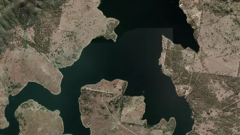 Satellite view of Leslie reservoir, Queensland, Australia