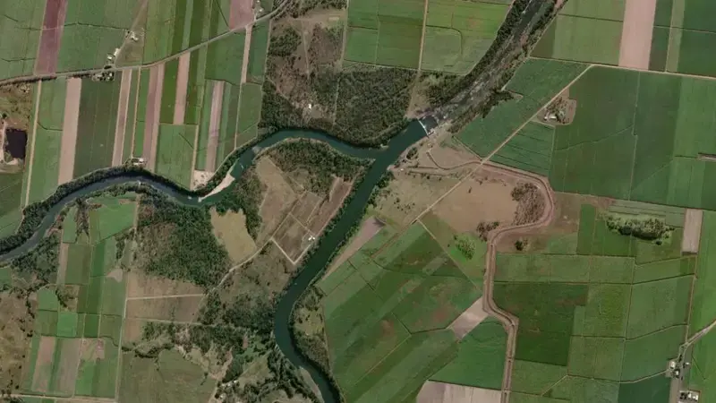 Satellite view of Mirani Weir reservoir, Queensland, Australia