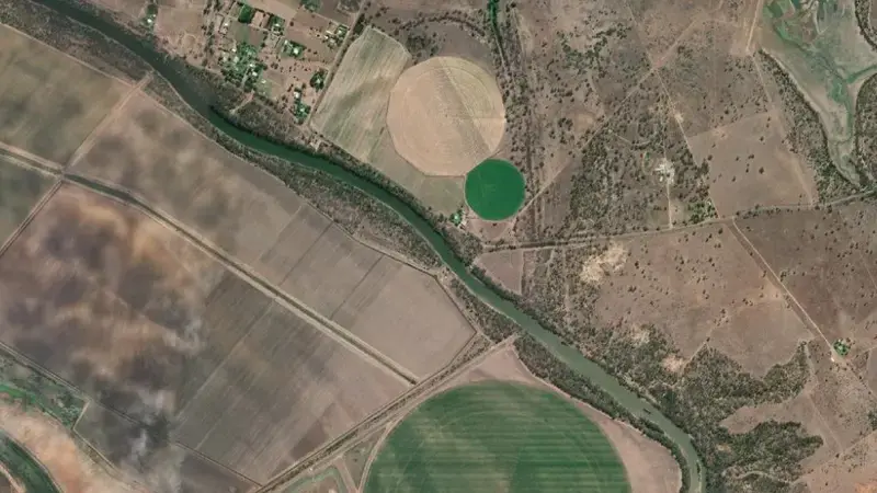 Satellite view of Moura Weir reservoir, Queensland, Australia