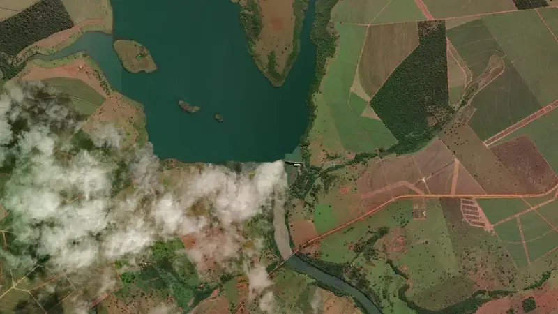 Satellite view of B.COQUEIROS reservoir, Goiás, Brazil