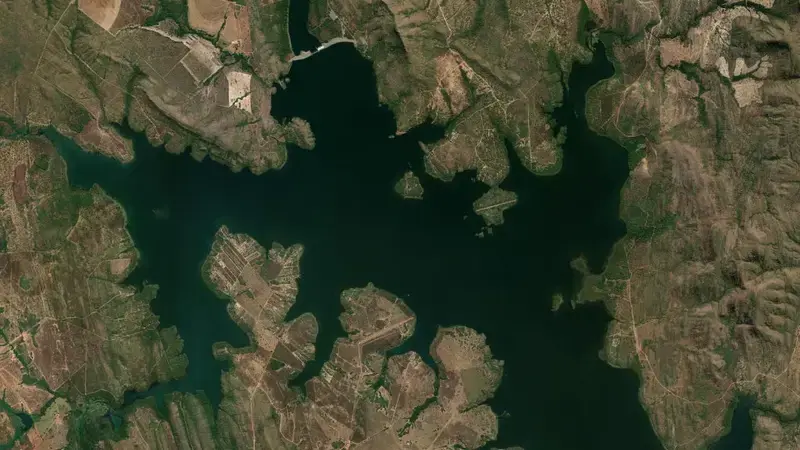 Satellite view of SAO SALVADOR reservoir, Tocantins, Brazil