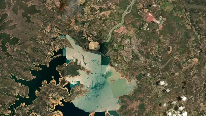 Satellite view of TRÊS MARIAS reservoir, Minas Gerais, Brazil