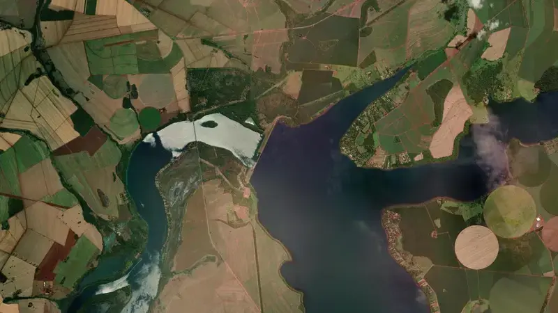 Satellite view of VOLTA GRANDE reservoir, Minas Gerais, Brazil