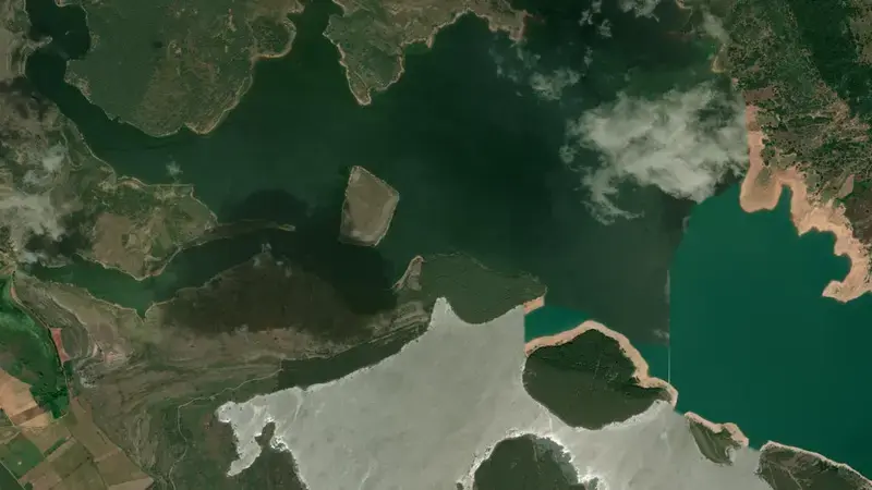 Satellite view of Aguilar reservoir, Duero, Spain