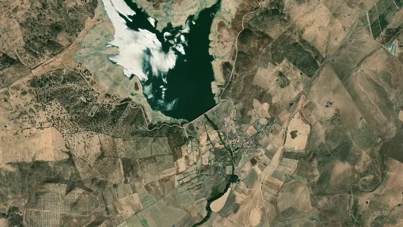 Satellite view of Alcollarin reservoir, Cáceres, Extremadura, Spain