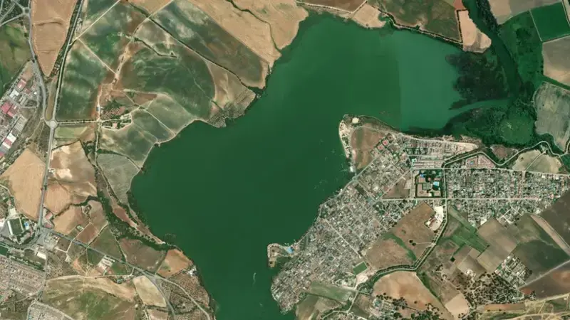 Satellite view of Arcos de la Frontera reservoir, Guadalete-Barbate, Spain