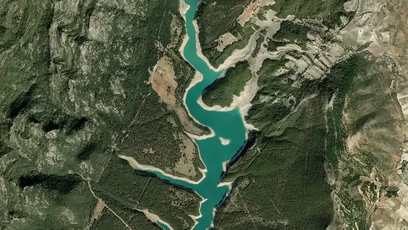 Satellite view of La Bolera reservoir, Jaén, Andalusia, Spain