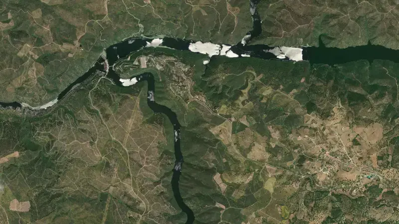 Satellite view of Cedillo reservoir, Cáceres, Extremadura, Spain