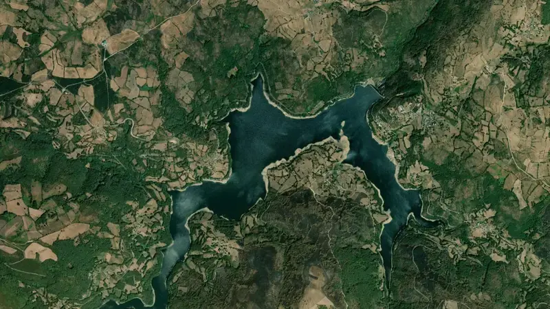 Satellite view of Chandrexa reservoir, Miño - Sil, Spain