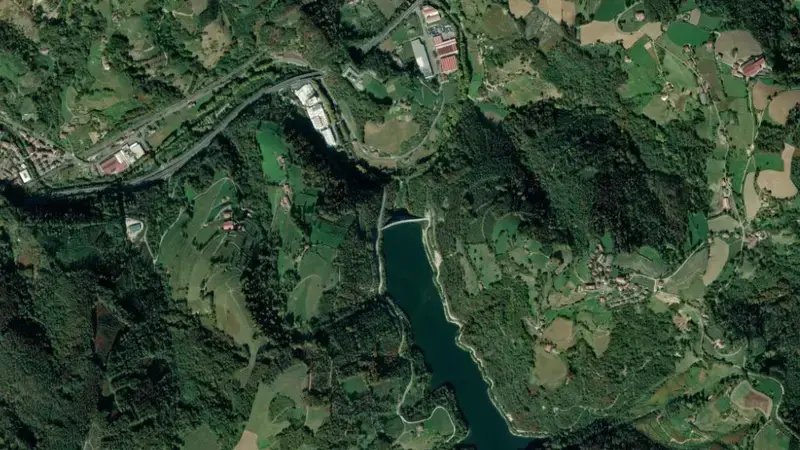 Satellite view of Ibiur reservoir, Gipuzkoa, Autonomous Community of the Basque Country, Spain