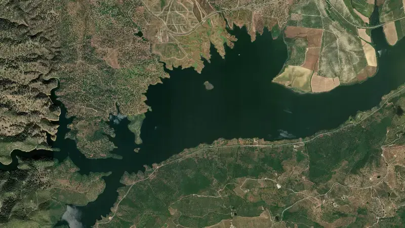 Satellite view of José Torán reservoir, Sevilla, Andalusia, Spain