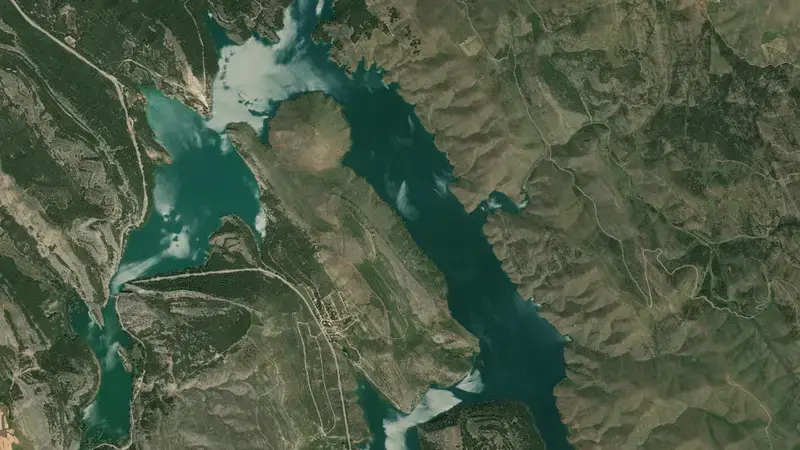 Satellite view of La Tranquera reservoir, Zaragoza, Aragon, Spain