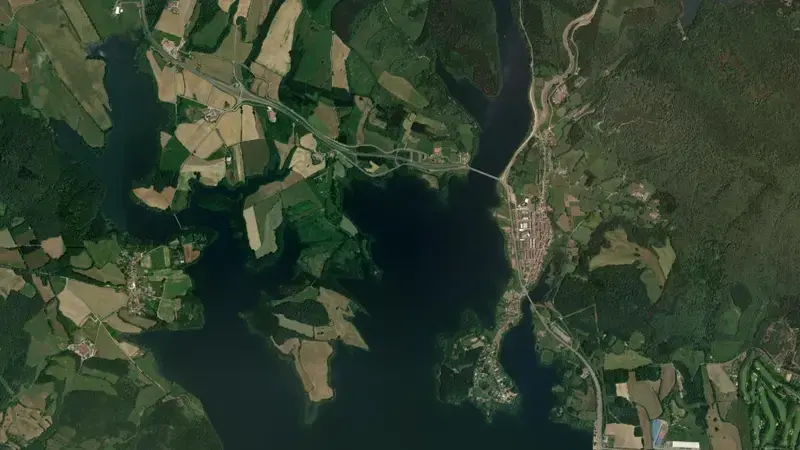 Satellite view of Urrunaga reservoir, Álava, Autonomous Community of the Basque Country, Spain