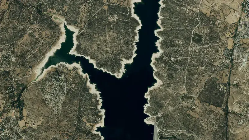 Satellite view of Valmayor reservoir, Community of Madrid, Spain