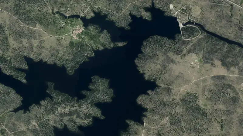 Satellite view of Valparaiso reservoir, Zamora, Castile and León, Spain