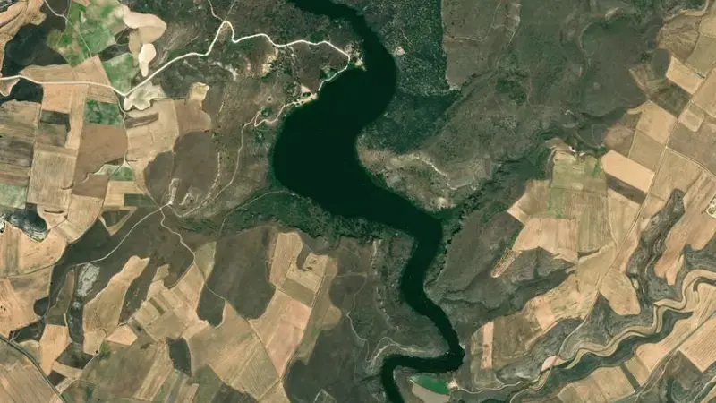 Satellite view of Las Vencias reservoir, Segovia, Castile and León, Spain