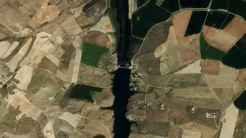 Satellite view of Villagonzalo reservoir, Salamanca, Castile and León, Spain
