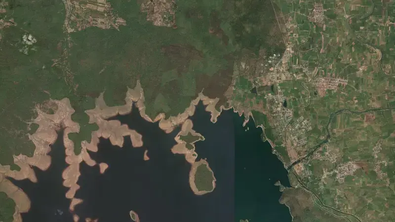 Satellite view of Bhadra Dam reservoir, Karnataka, India