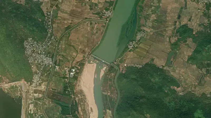 Satellite view of Gotta Barrage reservoir, Andhra Pradesh, India