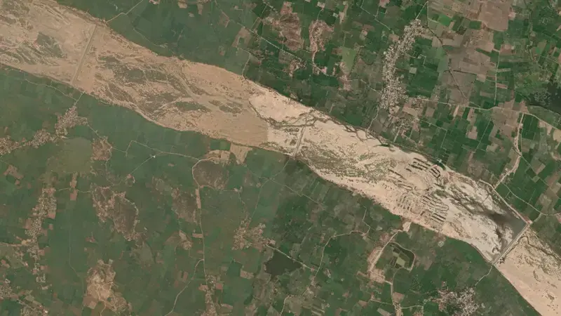Satellite view of Lower Manair Dam reservoir, Telangana, India