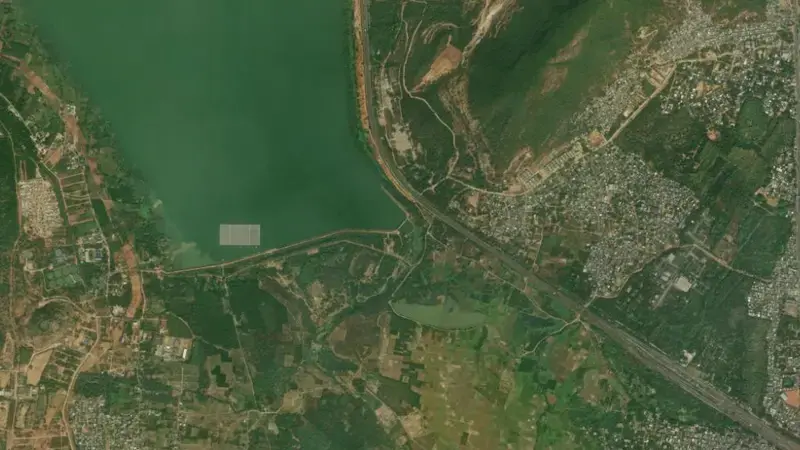 Satellite view of Mehadrigadd Reservoir reservoir, Andhra Pradesh, India