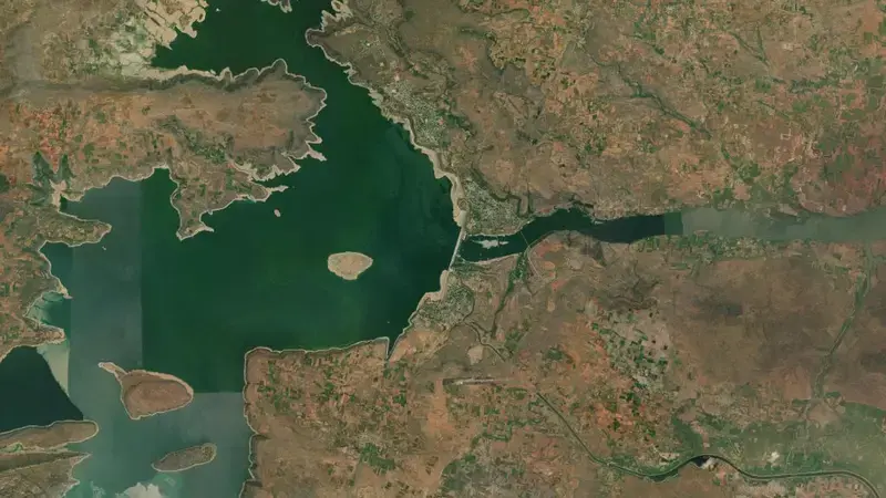 Satellite view of Nagarjuna Sagar Dam reservoir, Telangana, India