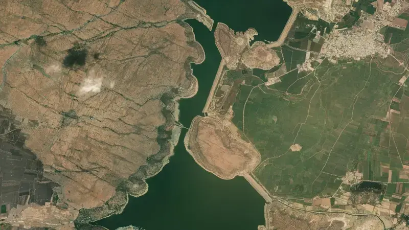 Satellite view of Owk Reservoir reservoir, Andhra Pradesh, India