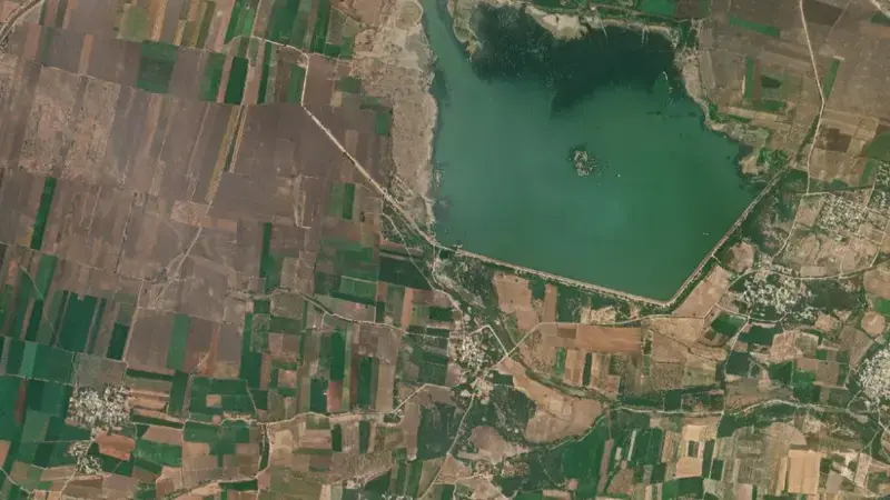 Satellite view of Pendekallu Reservoir reservoir, Andhra Pradesh, India