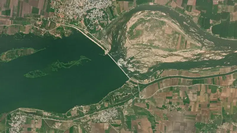 Satellite view of Sunkesula Barrage reservoir, Andhra Pradesh, India