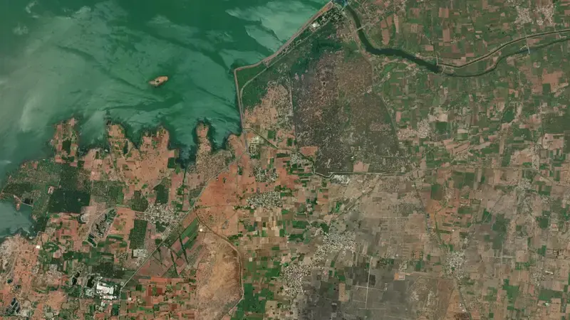 Satellite view of Vaigai Dam reservoir, Tamil Nadu, India