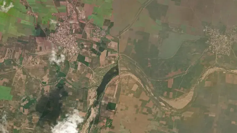 Satellite view of Veera Raghavani Kota Anicut reservoir, Andhra Pradesh, India