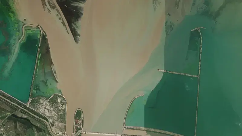 Satellite view of Chashma Barrage reservoir, Punjab, Pakistan