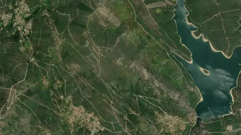 Satellite view of Alto Ceira reservoir, Coimbra, Centro, Portugal