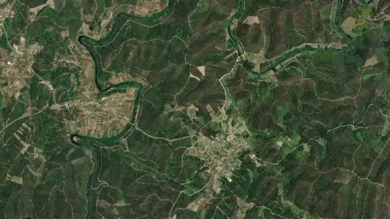 Satellite view of Comprido reservoir, Santarém, Centro, Portugal