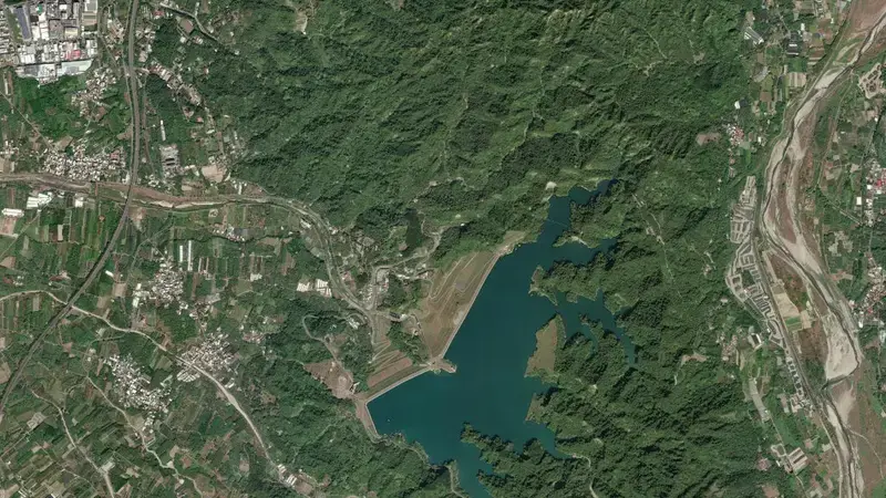 Satellite view of Hushan Reservoir reservoir, Central, Taiwan